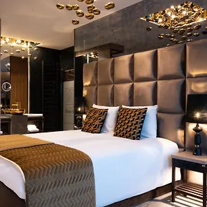 https://art-suites-luxury-hotel.krakowhotelspoland.com